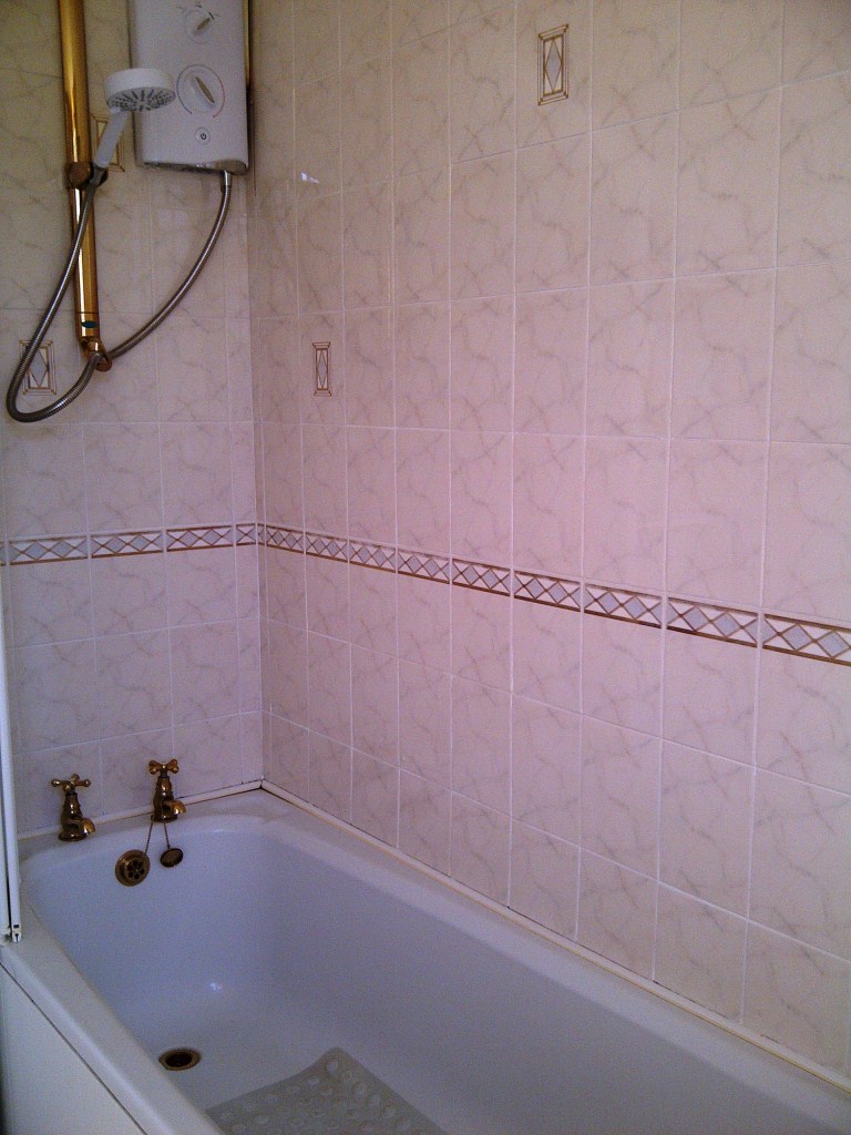 Ceramic Bathroom Tiles After Cleaning Kettering