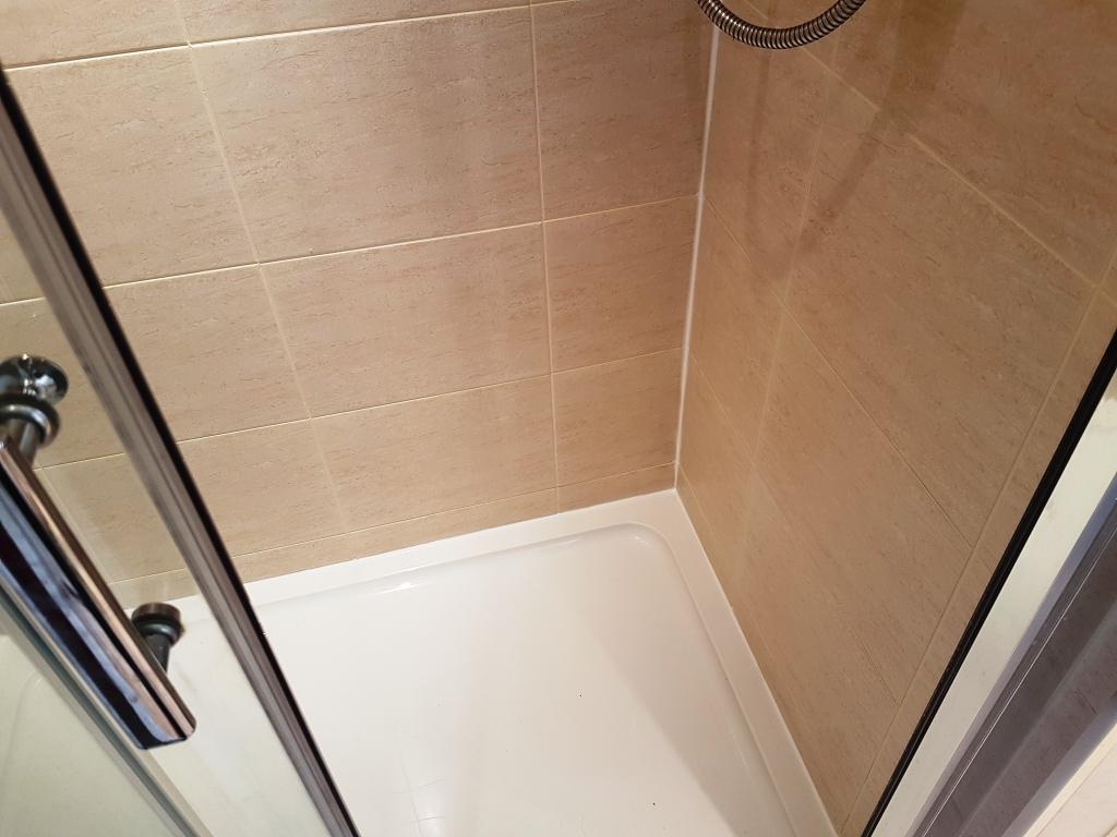Ceramic Shower Cubicle After Cleaning Edinburgh